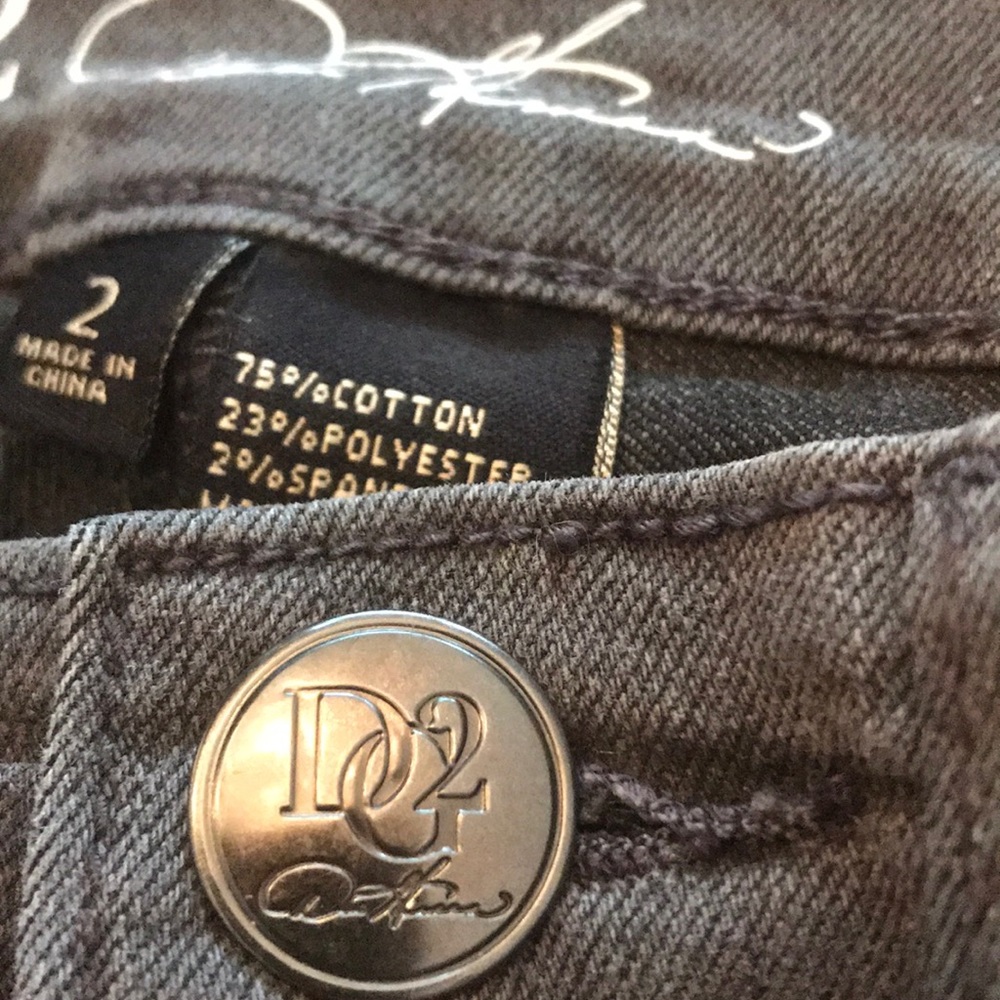 Women’s flower detailed stretch jeans